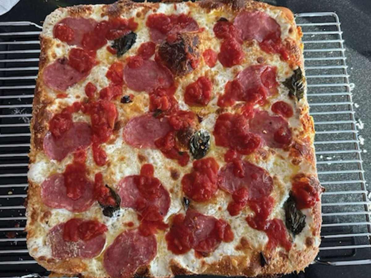 Home Oven Detroit Pan Pizza Intensive